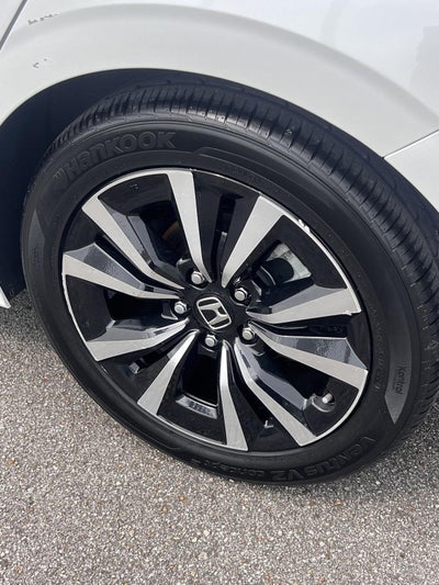 2024 Honda Civic Hatchback EX-L