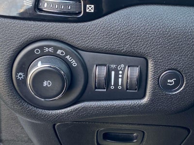 2023 Jeep Cherokee Altitude Lux