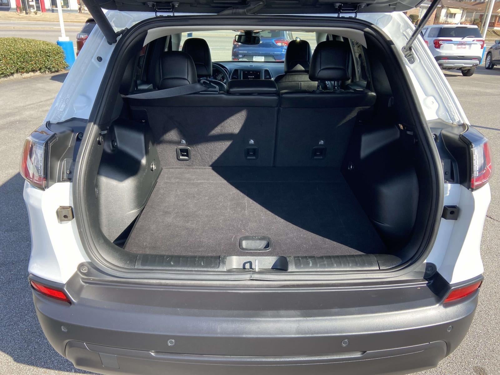 2023 Jeep Cherokee Altitude Lux