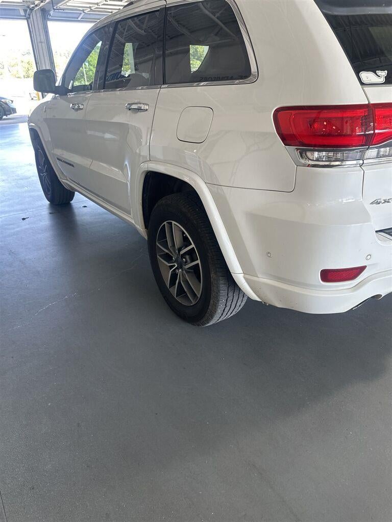 2020 Jeep Grand Cherokee Overland