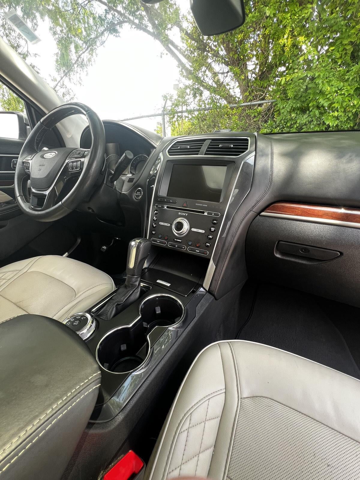 2018 Ford Explorer Platinum