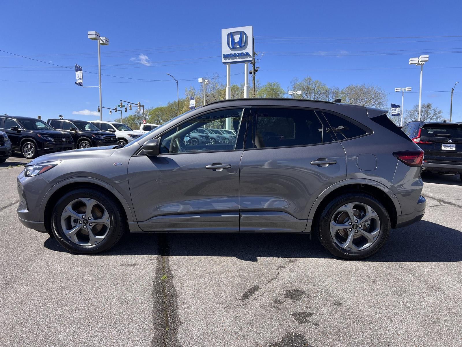 2023 Ford Escape ST-Line