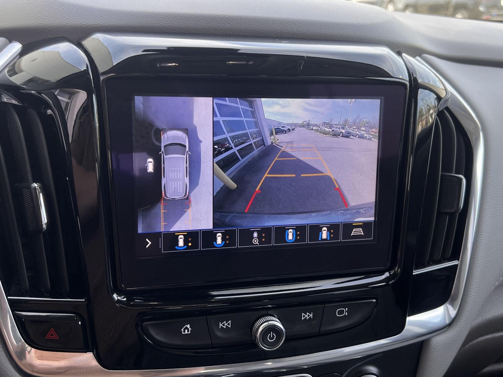 2020 Chevrolet Traverse LT Leather