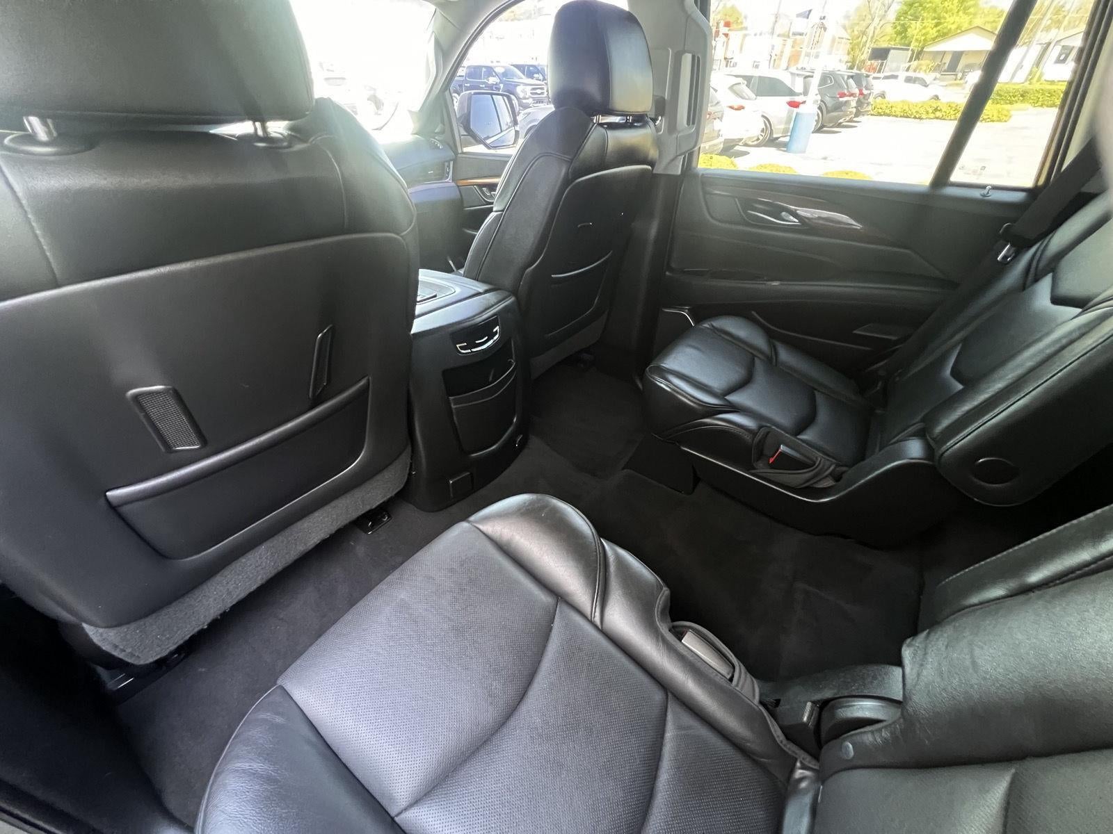 2017 Cadillac Escalade Luxury