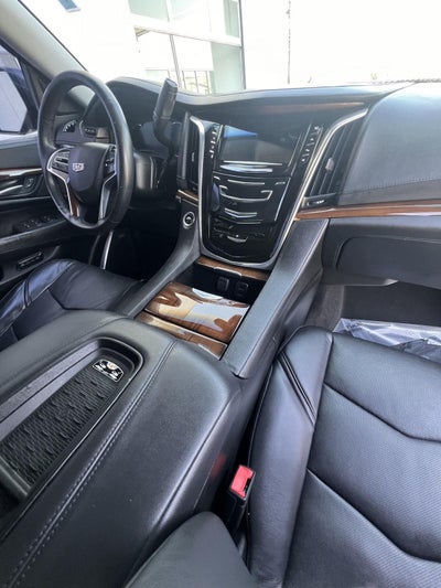 2017 Cadillac Escalade Luxury