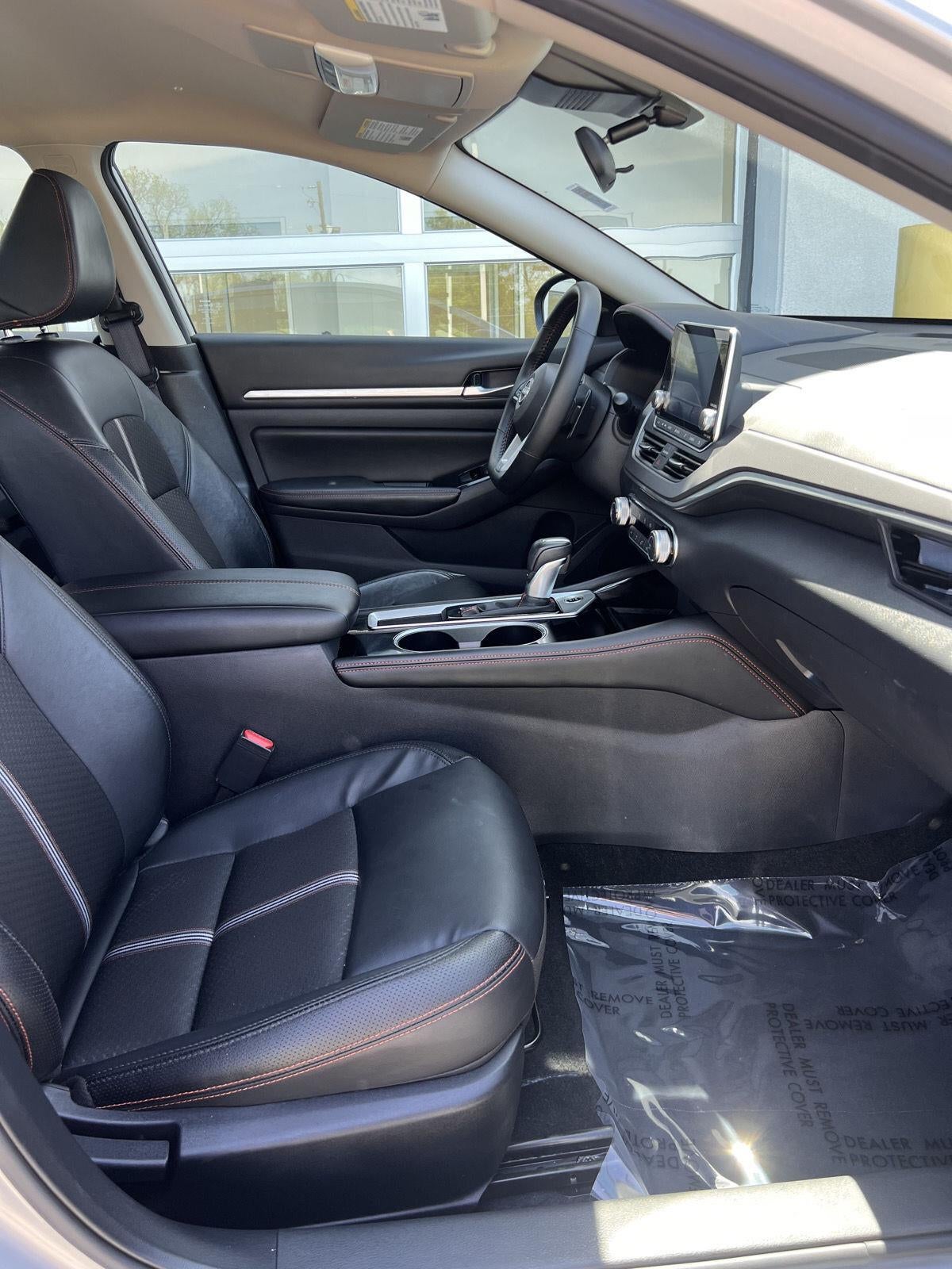 2025 Nissan Altima SR