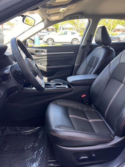 2025 Nissan Altima SR