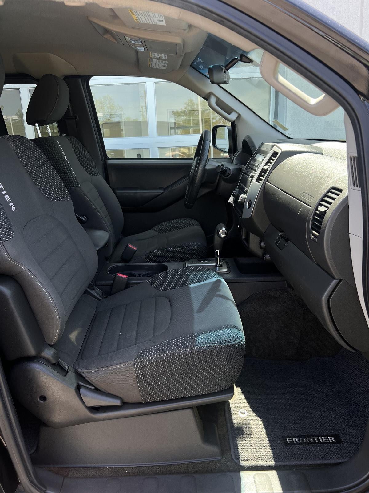 2012 Nissan Frontier SV