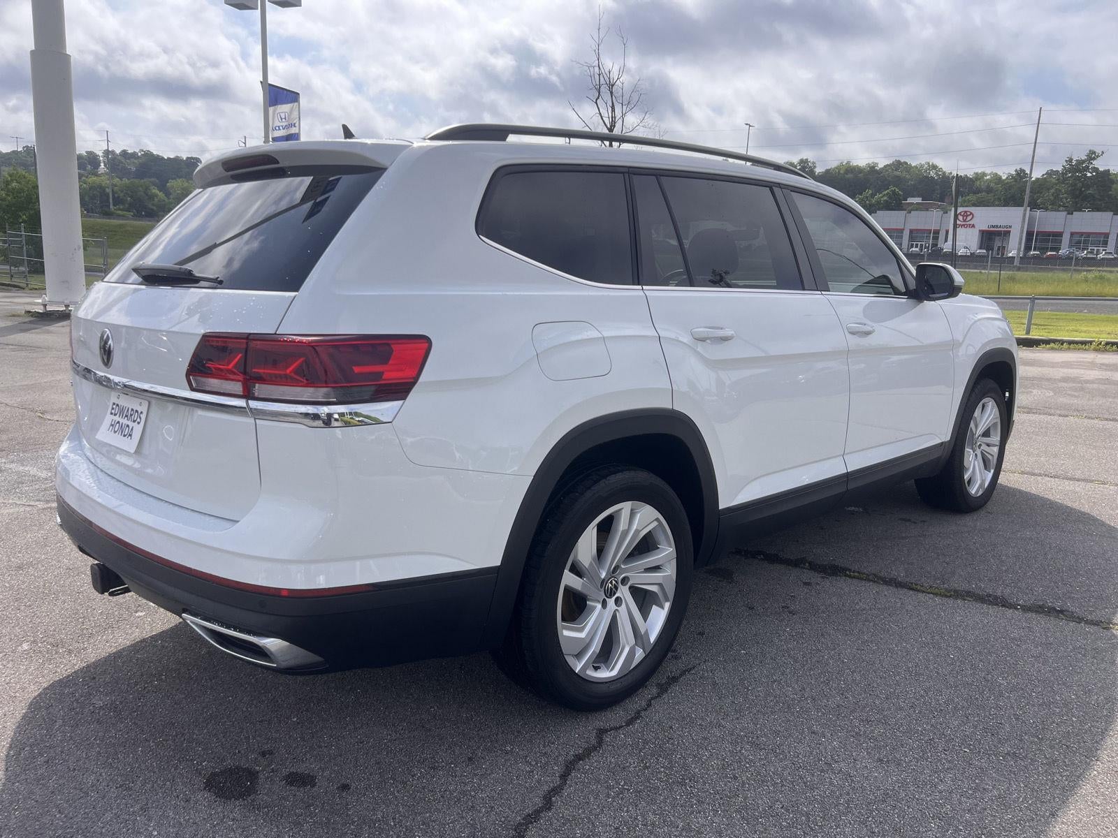 2023 Volkswagen Atlas 3.6L V6 SE w/Technology