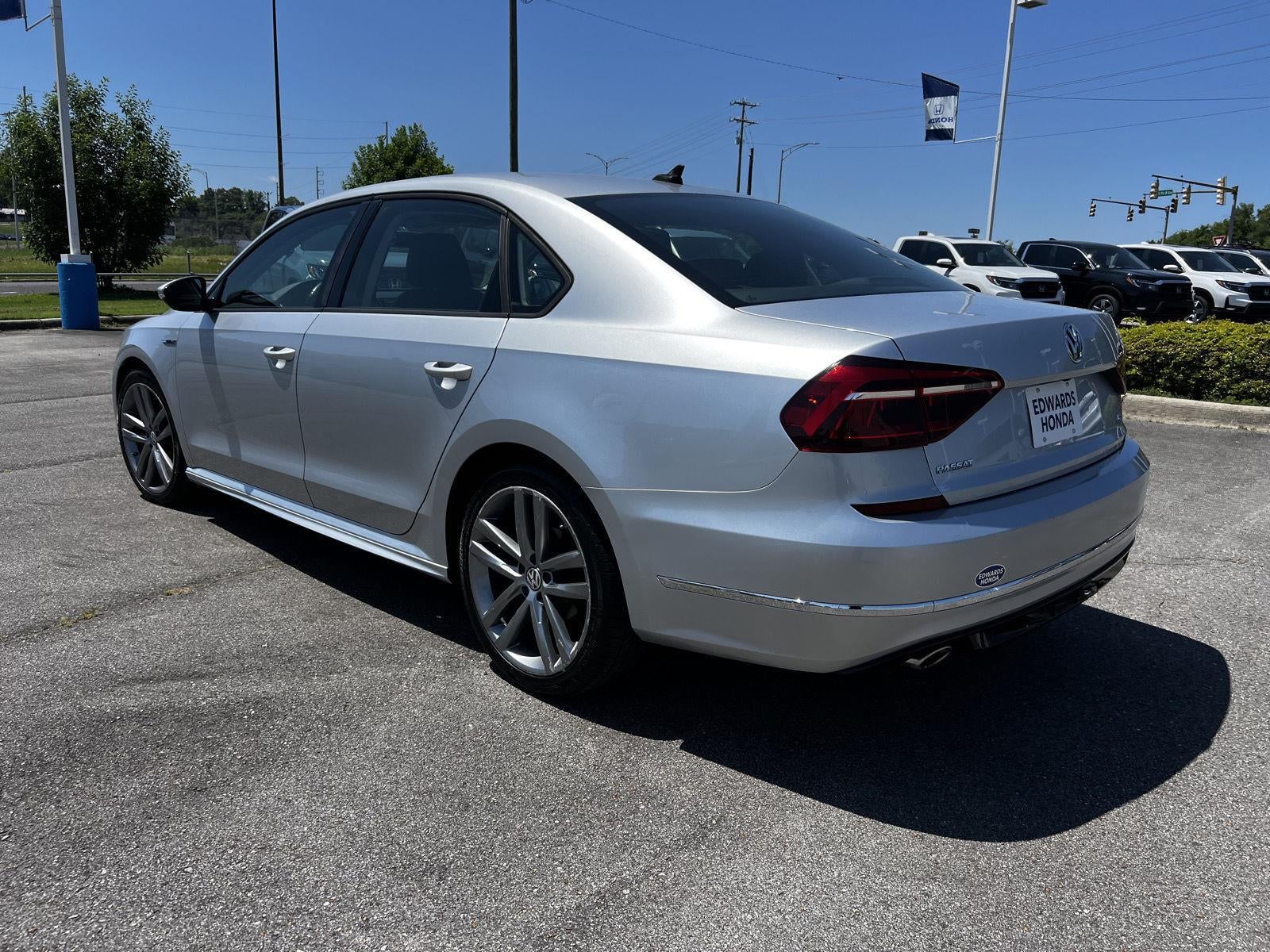 2018 Volkswagen Passat R-Line