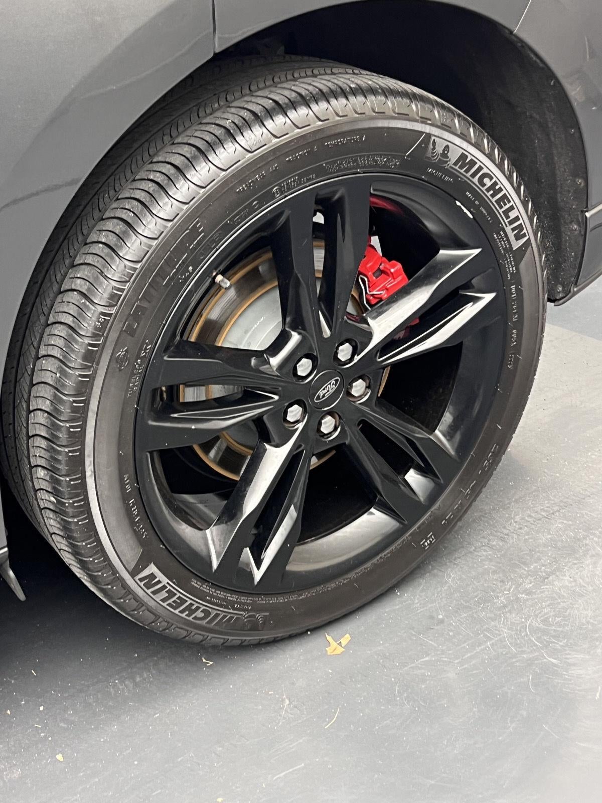 2019 Ford Edge ST