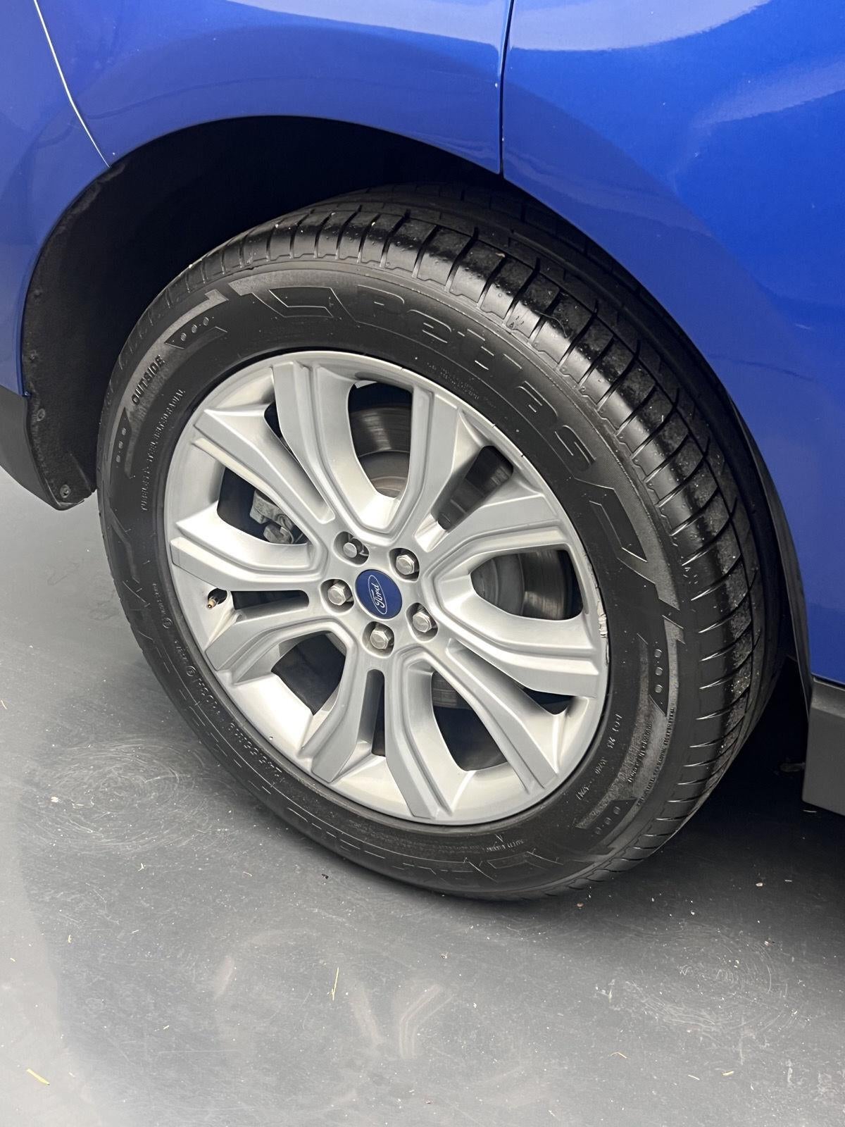 2021 Ford Edge Titanium