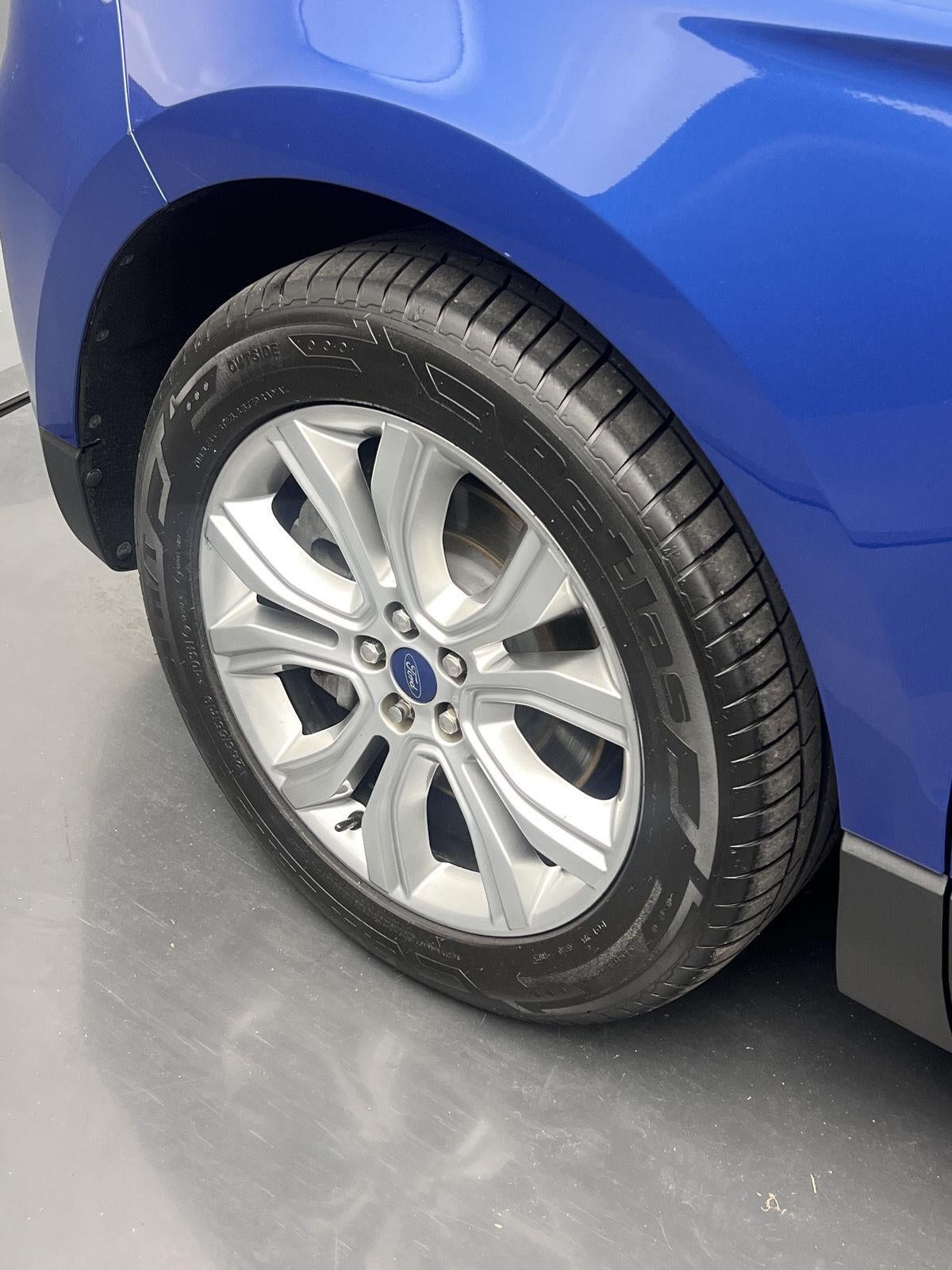 2021 Ford Edge Titanium