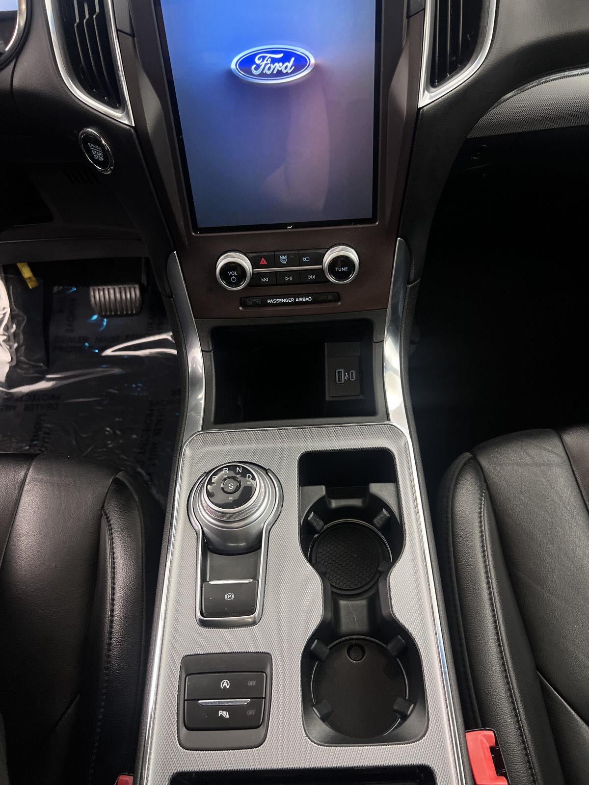 2021 Ford Edge Titanium
