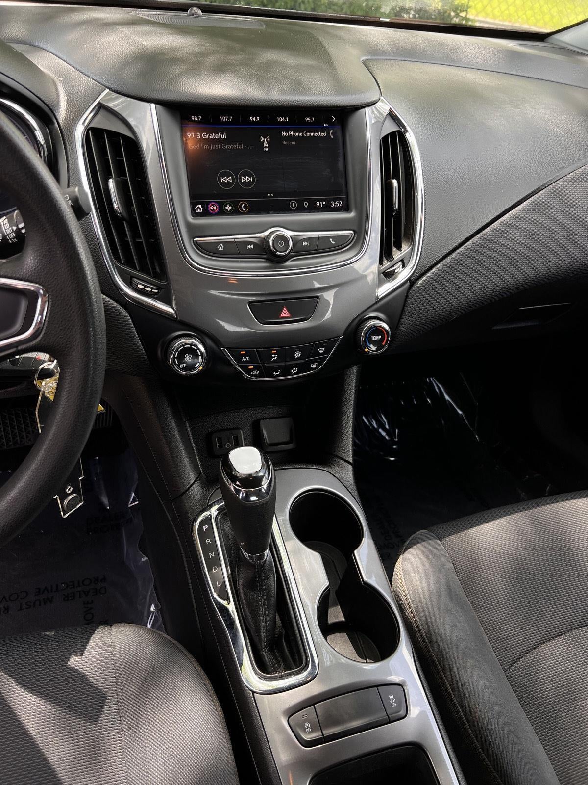 2019 Chevrolet Cruze LS