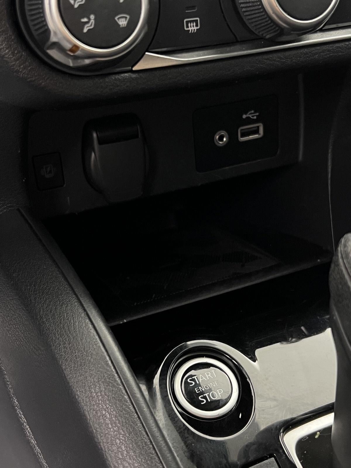 2023 Nissan Versa SV
