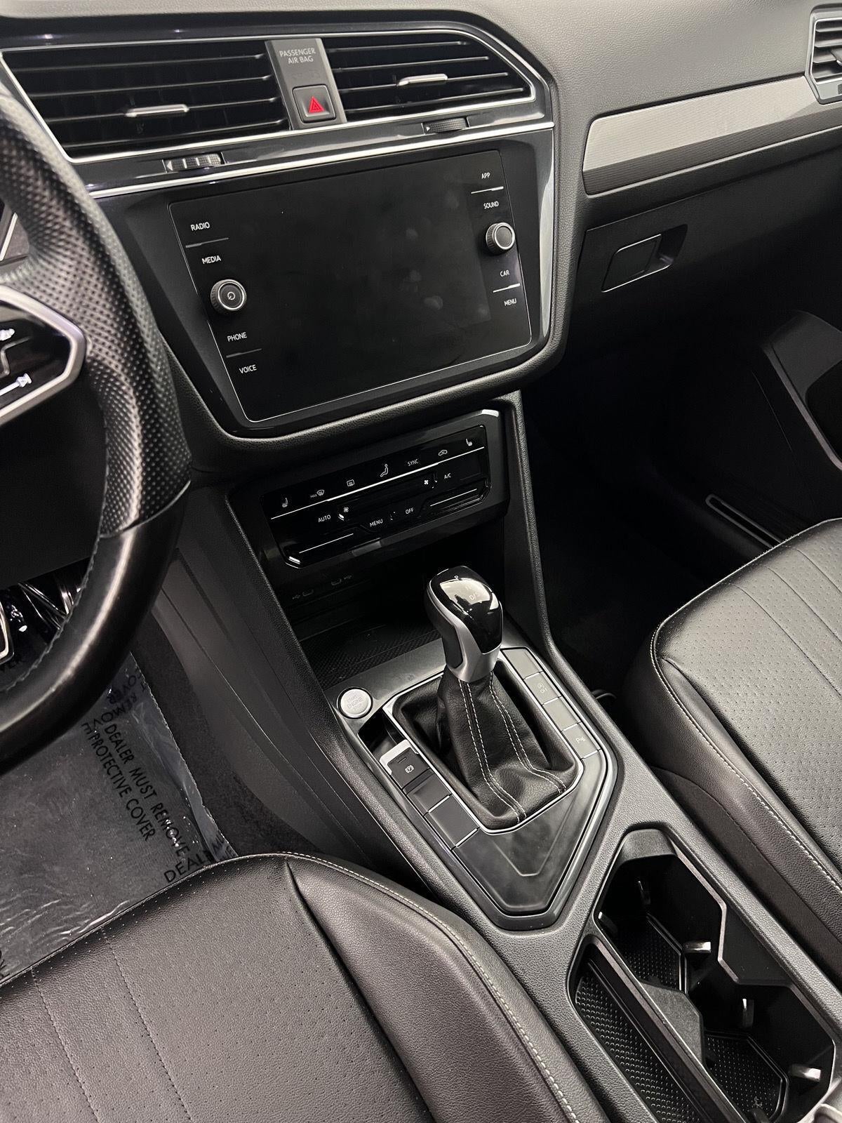2022 Volkswagen Tiguan SE R-Line Black