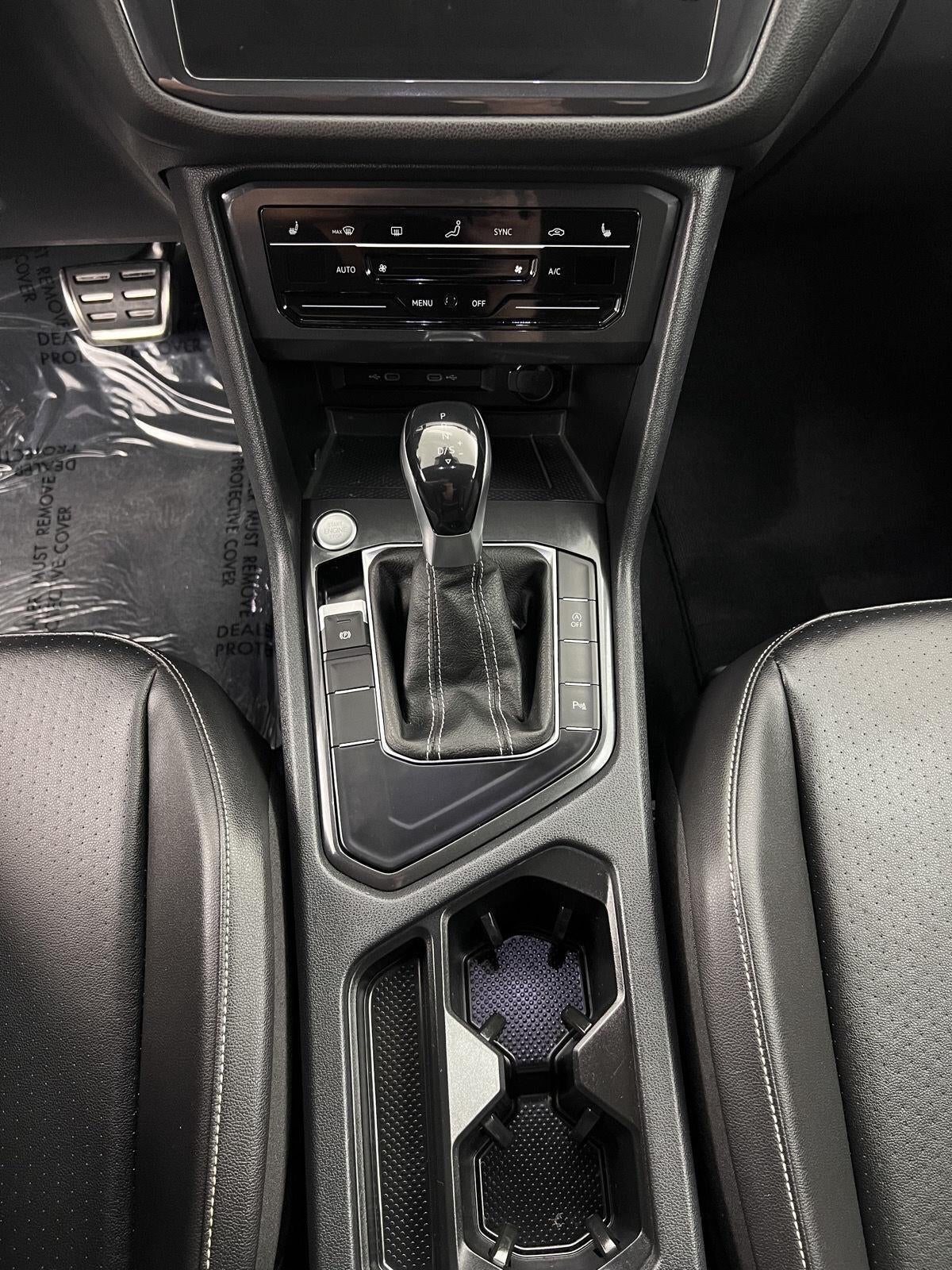 2022 Volkswagen Tiguan SE R-Line Black