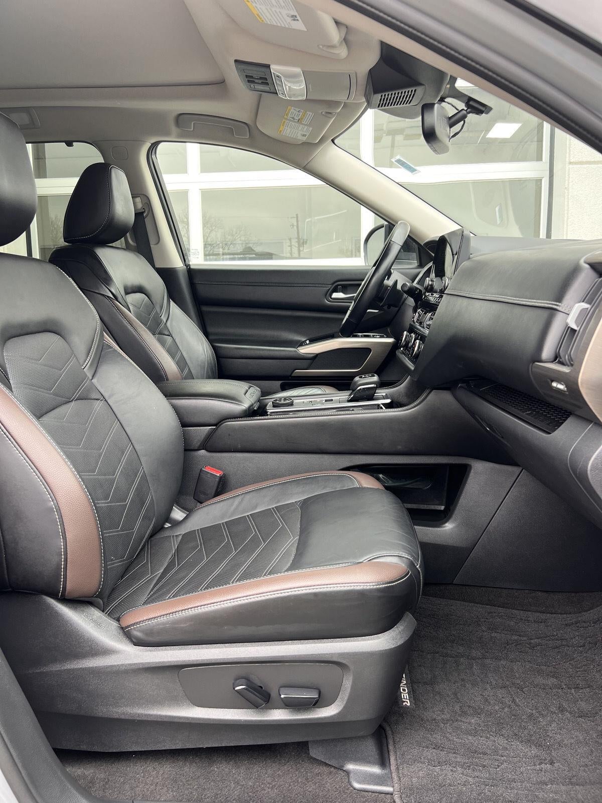 2022 Nissan Pathfinder Platinum