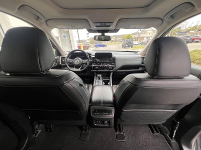 2022 Nissan Pathfinder Platinum