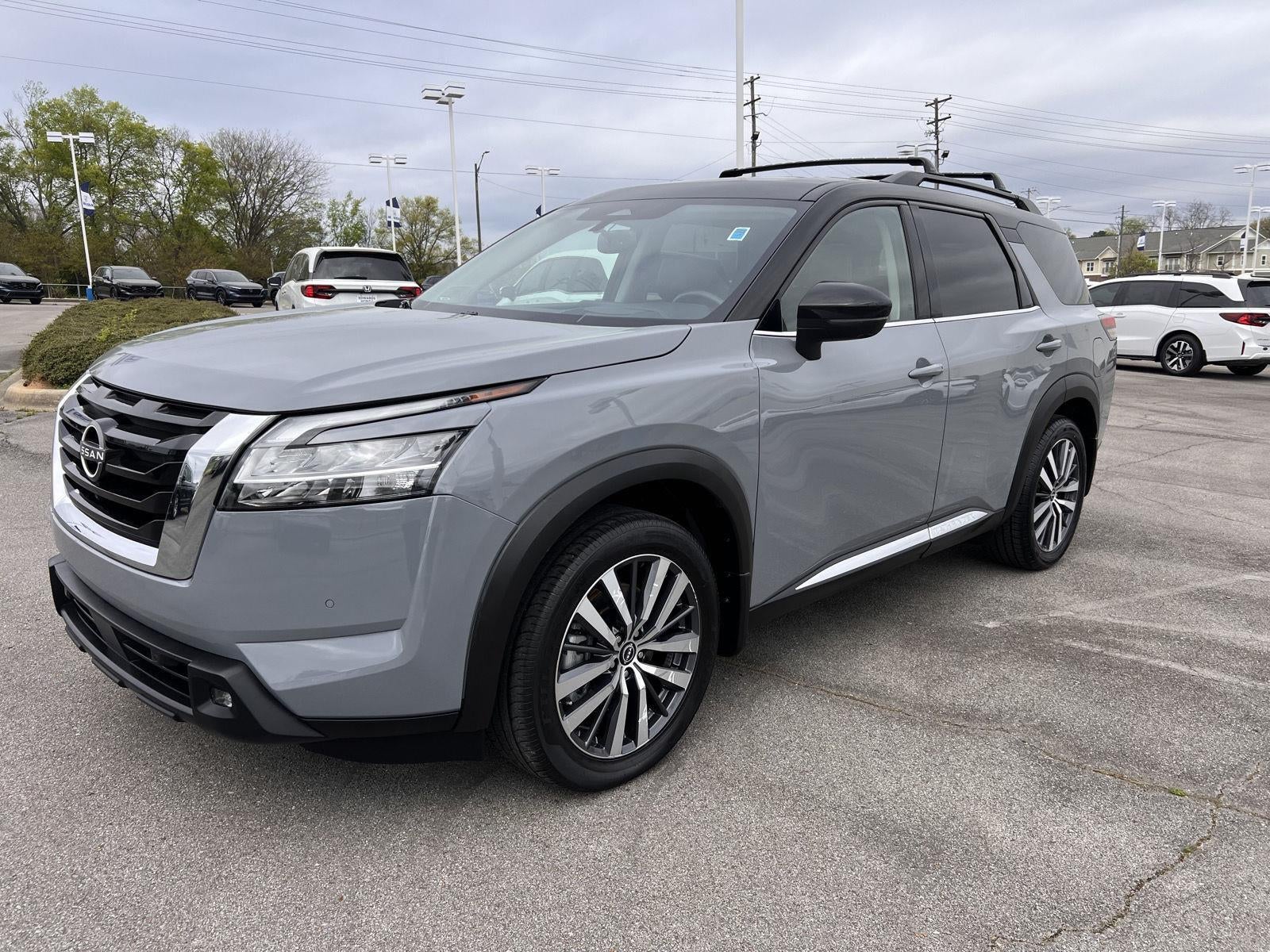 2022 Nissan Pathfinder Platinum