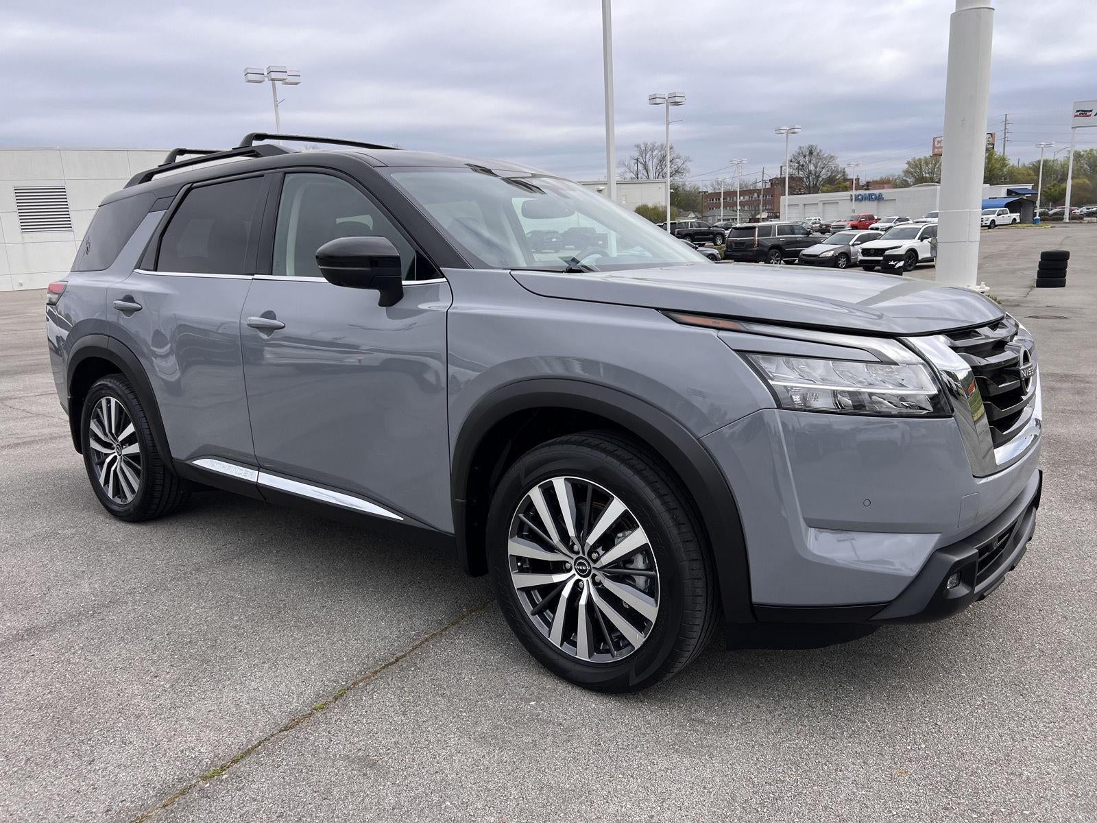 2022 Nissan Pathfinder Platinum