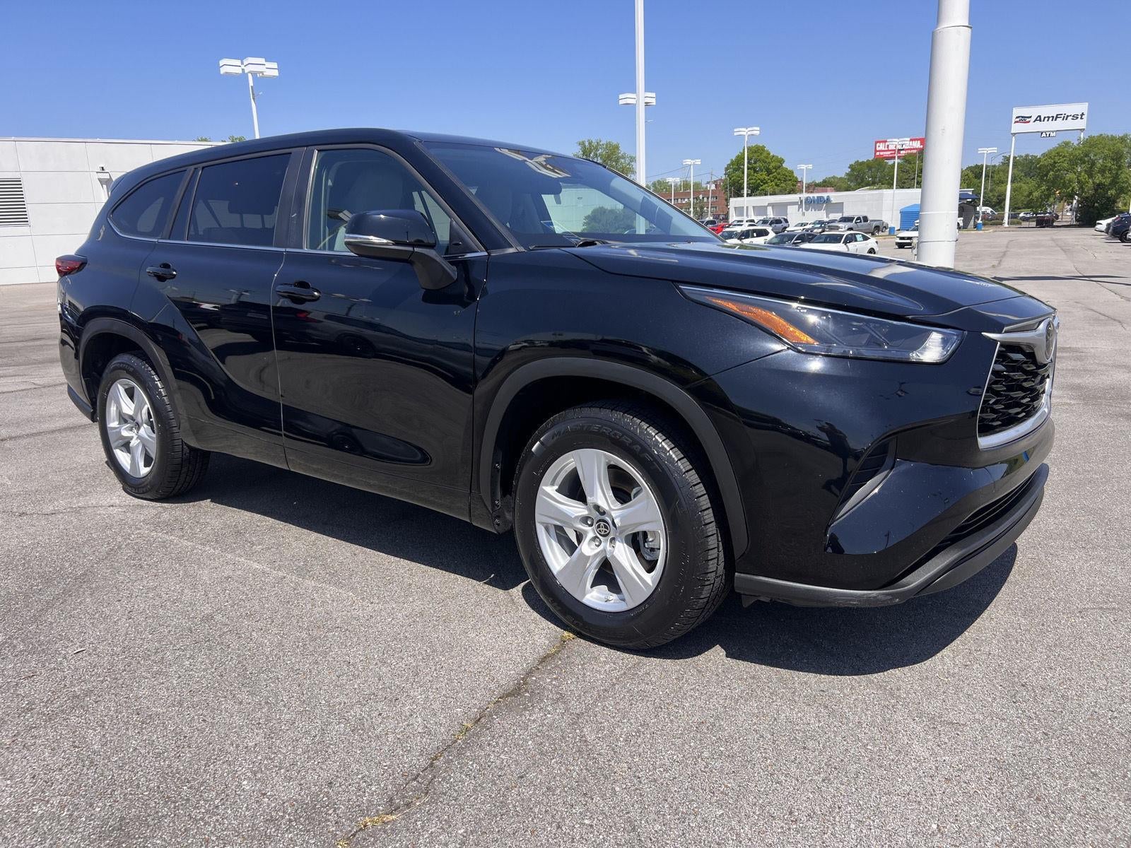 2023 Toyota Highlander L