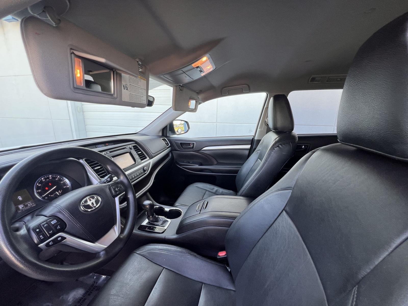 2015 Toyota Highlander LE