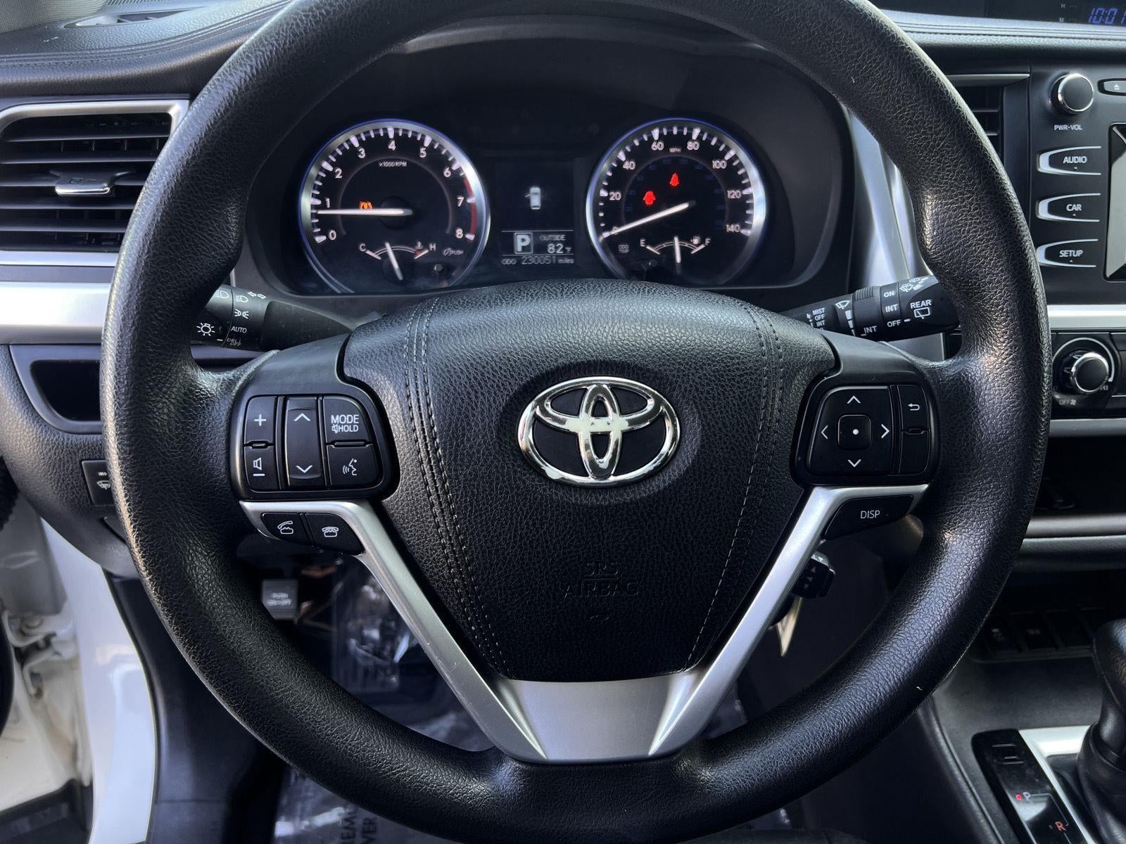 2015 Toyota Highlander LE