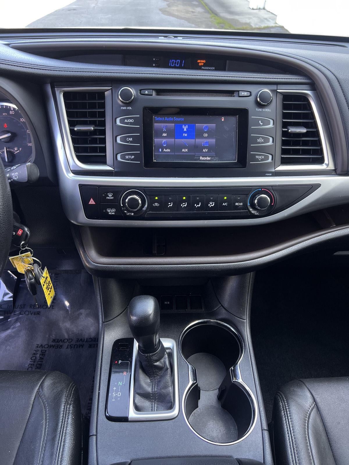 2015 Toyota Highlander LE