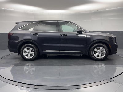 2025 Kia Sorento LX