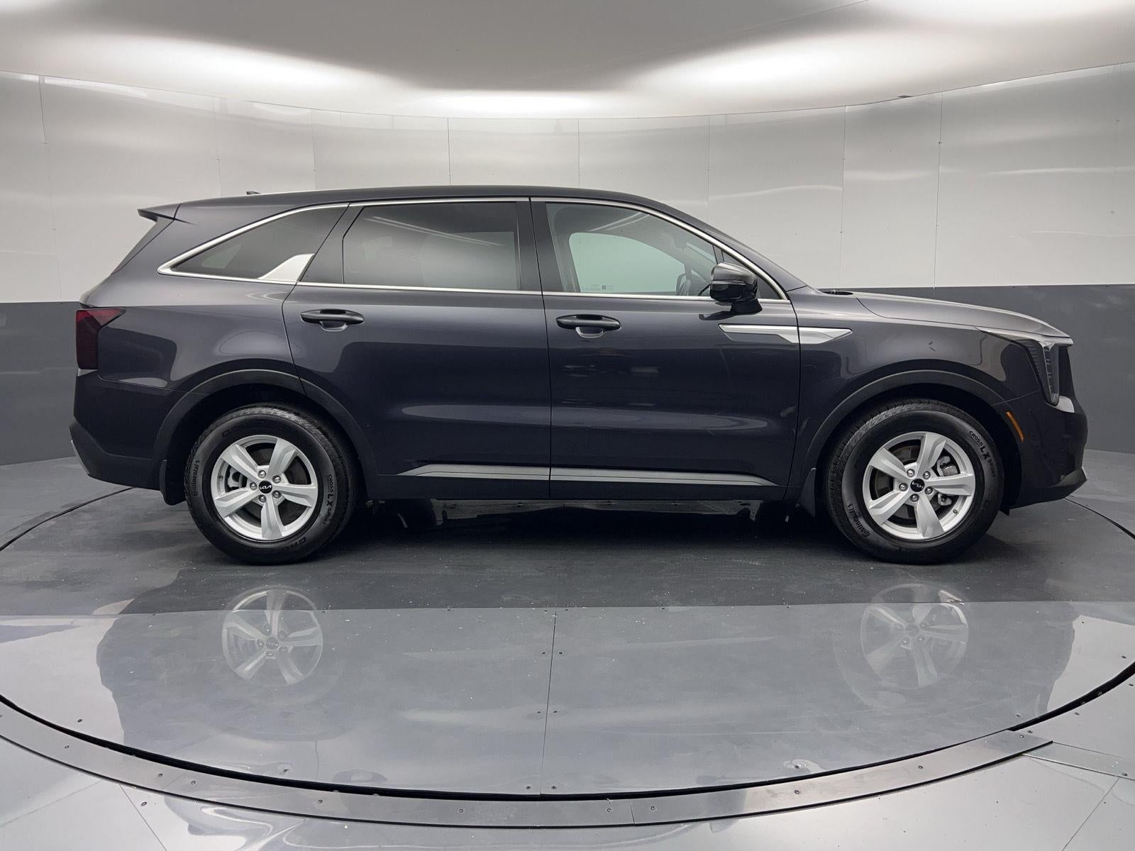 2025 Kia Sorento LX