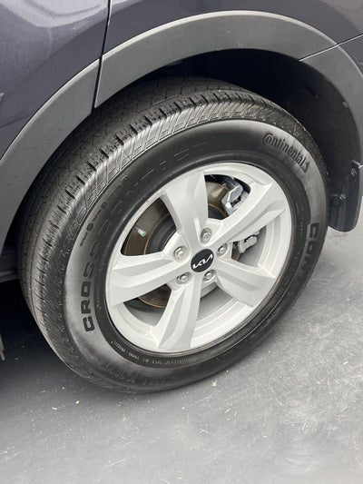 2025 Kia Sorento LX