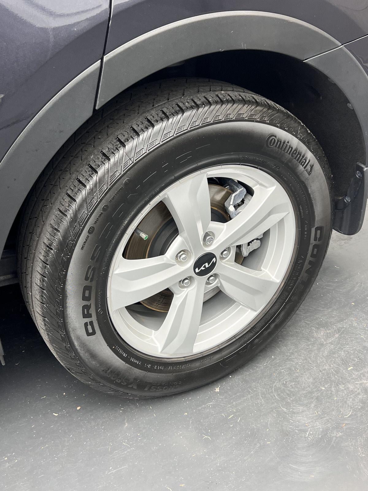 2025 Kia Sorento LX