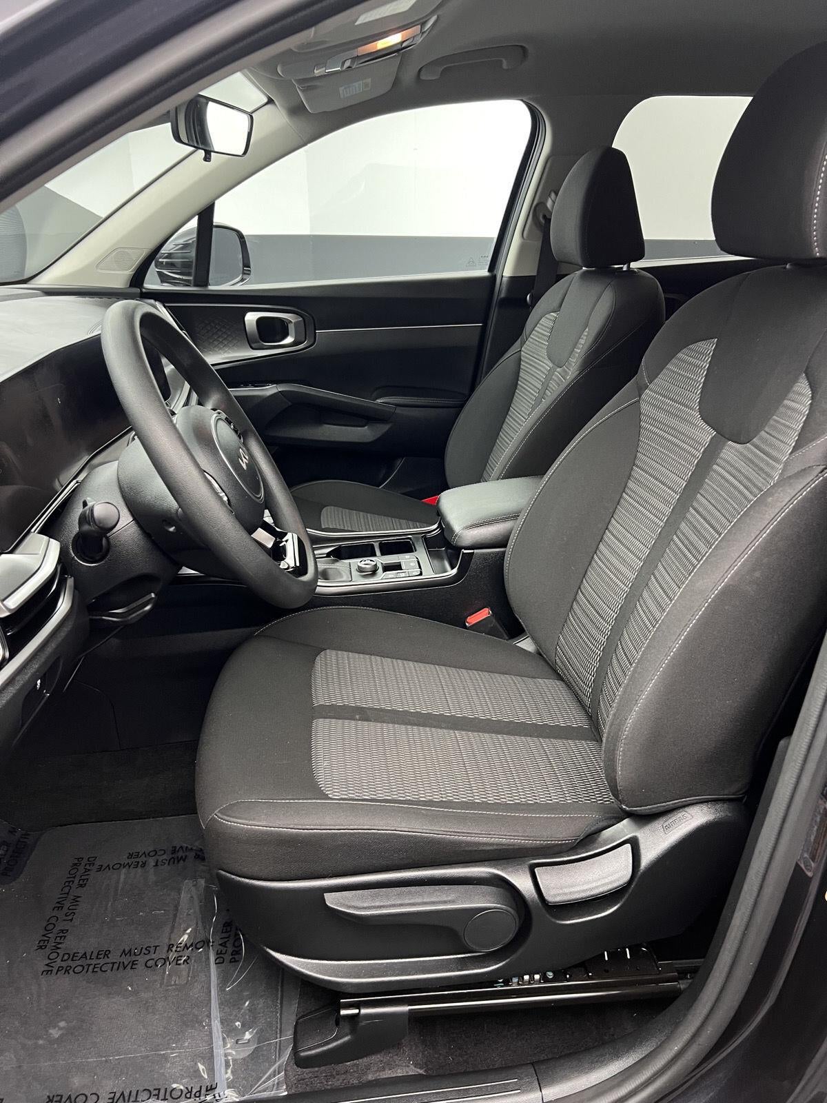 2025 Kia Sorento LX