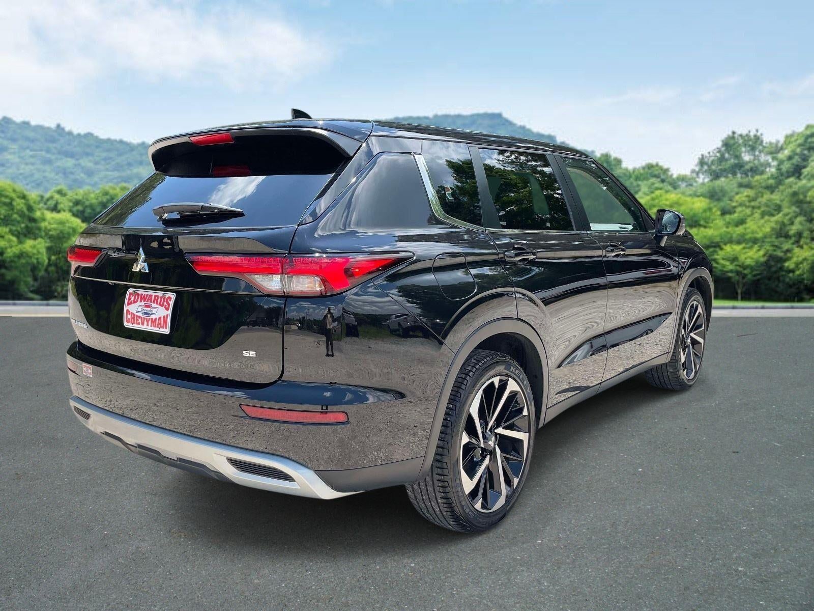 2024 Mitsubishi Outlander SE