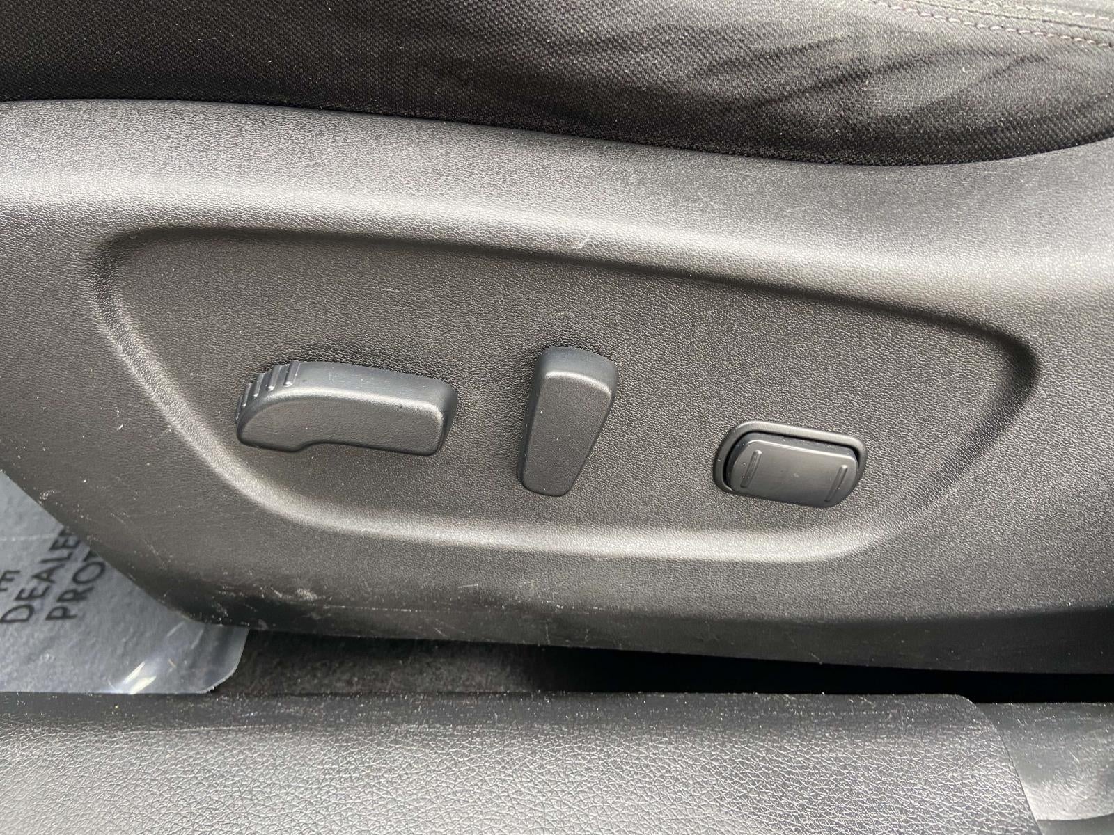 2018 Nissan Rogue Sport SV