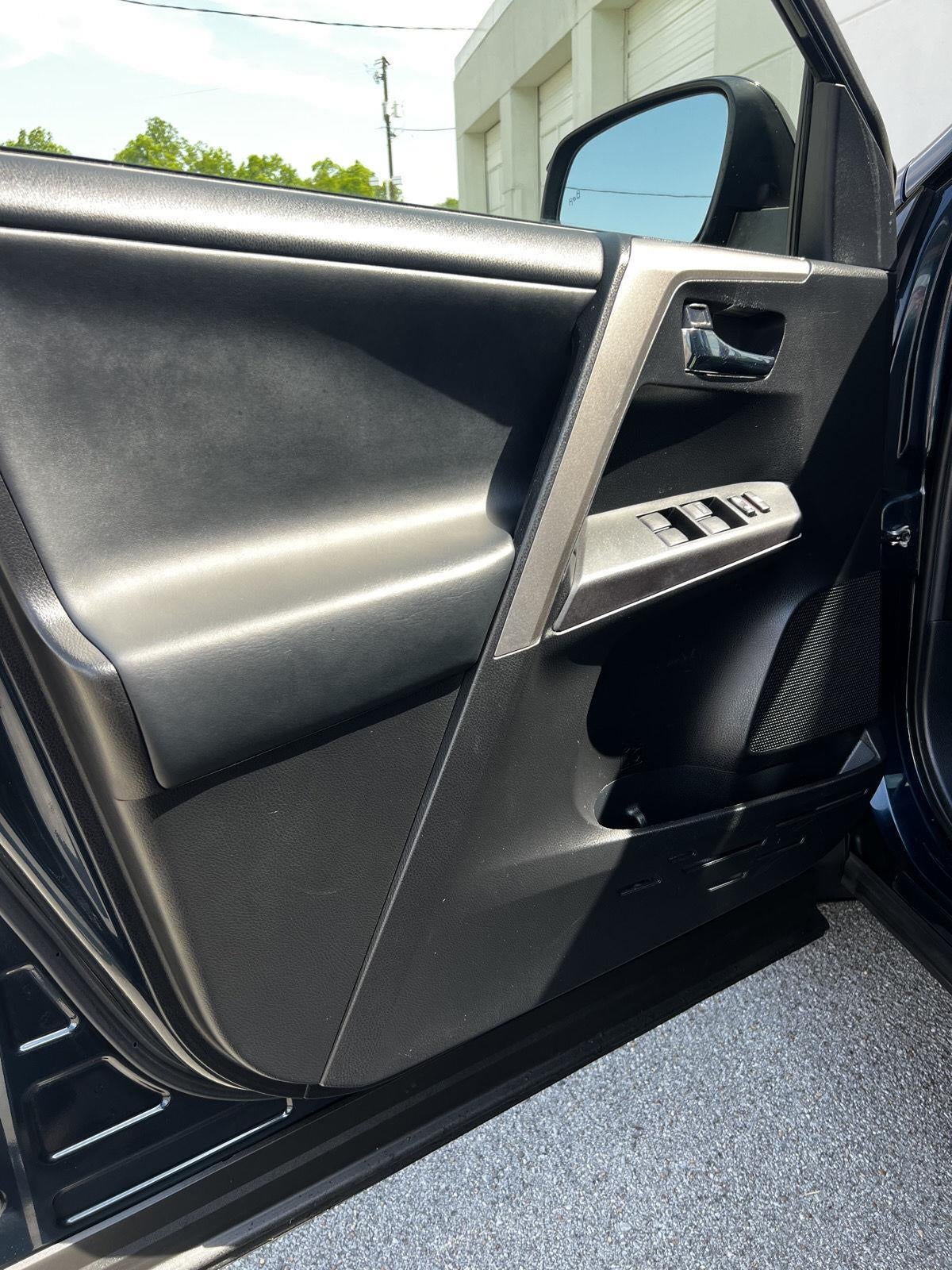 2018 Toyota RAV4 Hybrid XLE