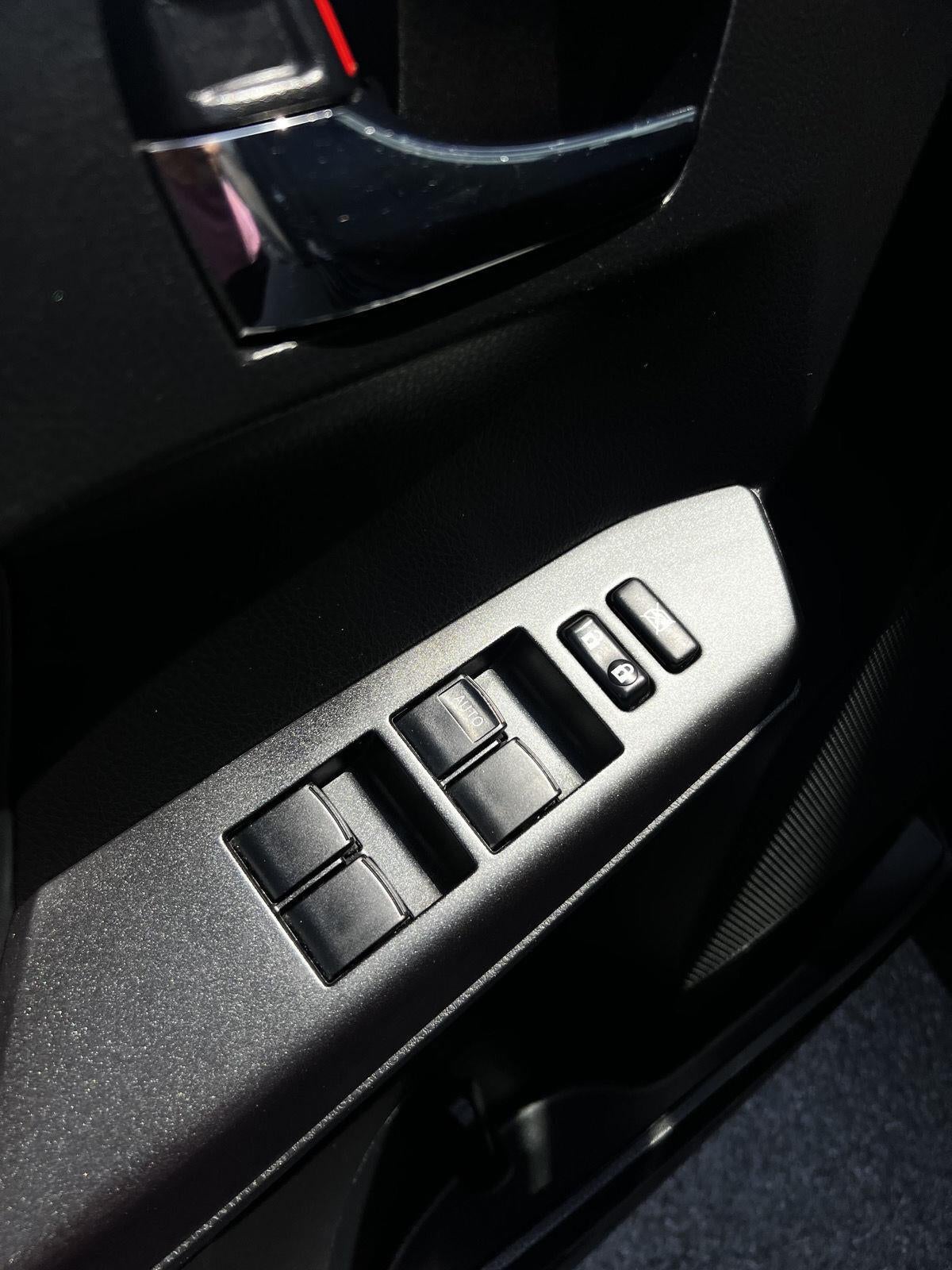 2018 Toyota RAV4 Hybrid XLE