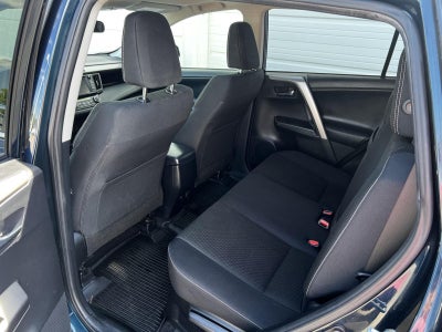 2018 Toyota RAV4 Hybrid XLE