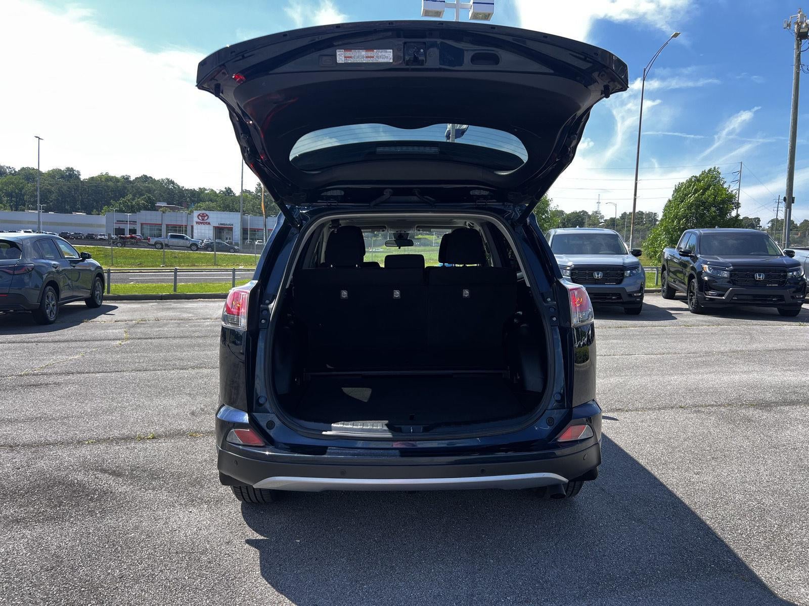 2018 Toyota RAV4 Hybrid XLE