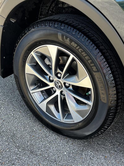2018 Toyota RAV4 Hybrid XLE