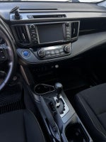 2018 Toyota RAV4 Hybrid XLE
