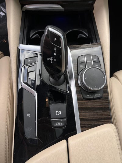 2019 BMW 5 Series 530i