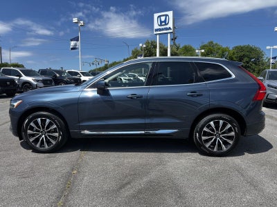 2023 Volvo XC60 Plus Bright Theme