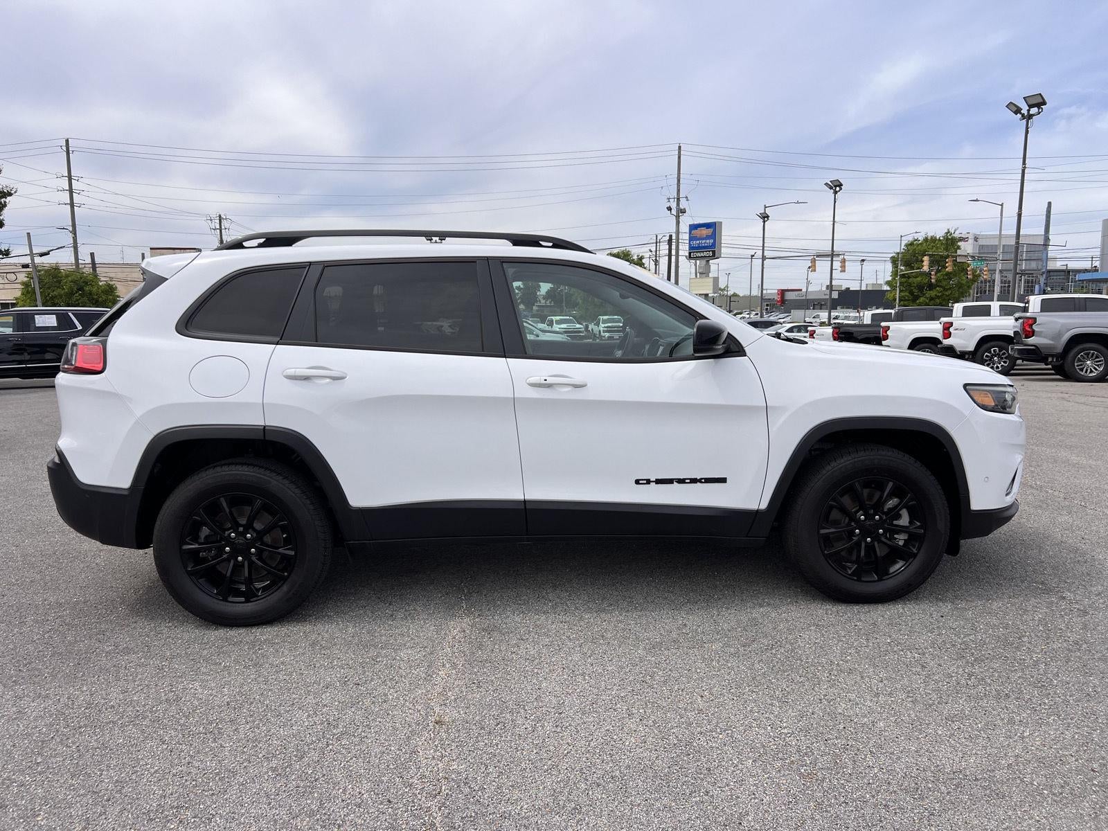 2023 Jeep Cherokee Altitude Lux