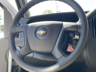 2024 Chevrolet Express Cutaway 3500 1WT