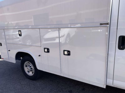 2024 Chevrolet Express Cutaway 3500 1WT