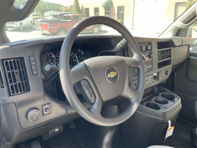 2024 Chevrolet Express Cutaway 3500 1WT