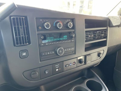 2024 Chevrolet Express Cutaway 3500 1WT